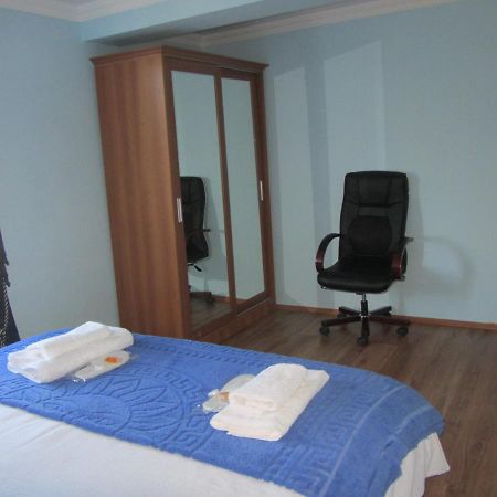 Blue Guest House Samtredia Kültér fotó