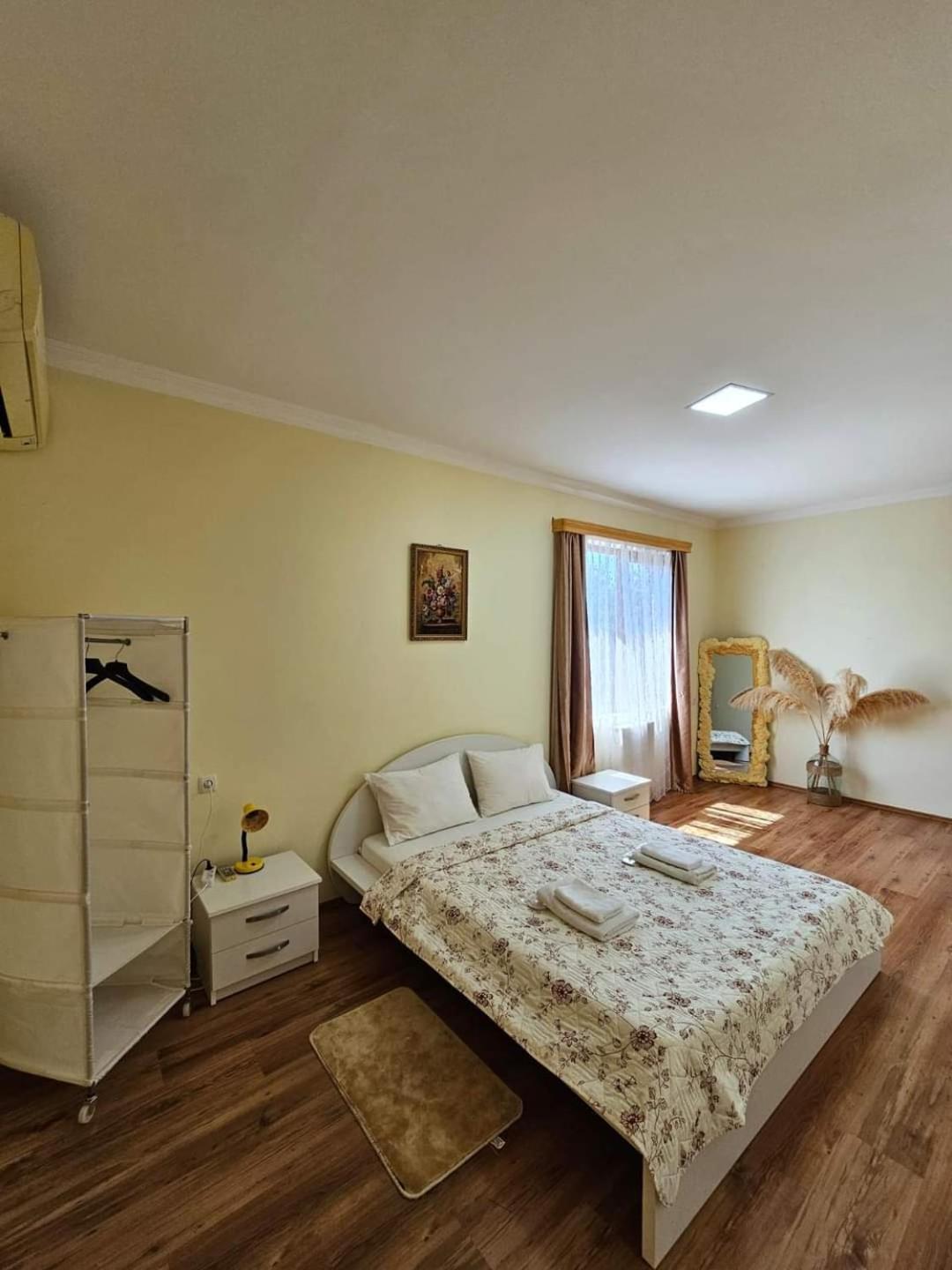 Blue Guest House Samtredia Kültér fotó